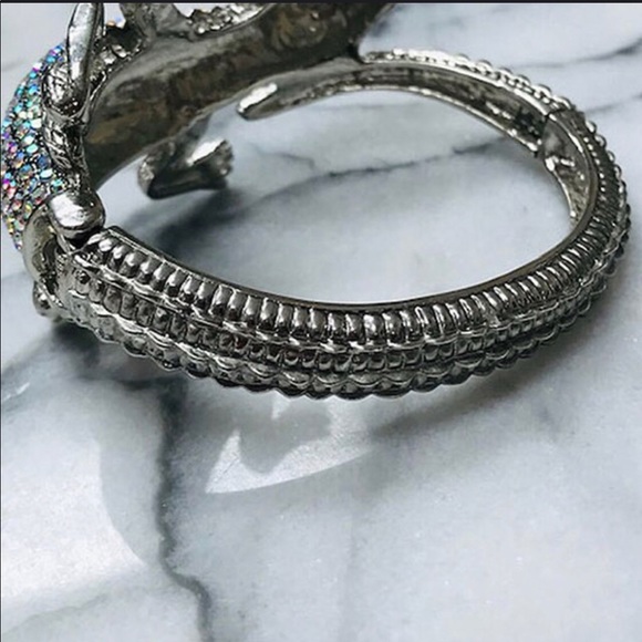 Alligator Pavé Aurora Borealis Crystal Cuff Bracelet,Boutique- NWT - Picture 8 of 8